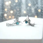 Joyería artesanal en plata 950 con piedra turquesa – aros colibrí únicos
