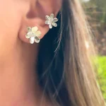 Conjunto de aros Lili Cuff en plata calada artesanalmente