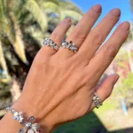 Anillos con flores de plata 950