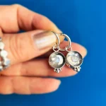 Aros cielo de cuarzo hechos a mano en plata 950