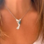 Collar colibrí con plumas y turquesa natural en plata 925 – joya hecha a mano