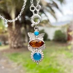 Colgante de plata inspirado en la luz y la naturaleza
