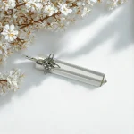 Talismán Nudo Protección Infinita en plata con cuarzo cristal