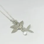 Colgante plata 950 con diseño de colibrí hibiscus