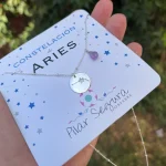 Collar personalizado con signo zodiacal y cadena fina
