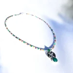 Collar colibrí silueta de plata con aventurina y mix de piedras