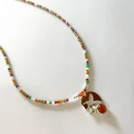 Collar artesanal colibrí y flor en plata con cornalina
