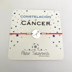 Pulsera de hilo rojo con medalla de constelación personalizada