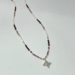 Collar con mix de cuarzos rosas, granates y perlas
