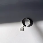 Anillo colgante San Benito en plata 950