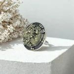 anillo con pirita para abundancia