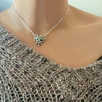Joya de plata con pirita natural en forma de corazón