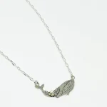 colgante ballena en flor plata 950