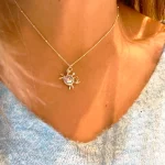 collar con cristal azul estilo marino