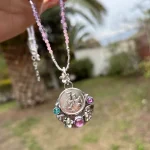 Joya religiosa hecha a mano en plata 950