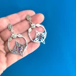 Aros elegantes inspirados en la naturaleza y la energía femenina