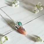 collar con piedras naturales y significado espiritual