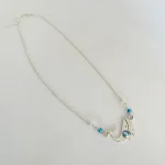 collar ballena de plata con cristal swarovski