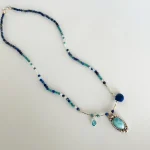 collar de plata con lapislazuli