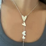 collar corazones calados hecho a mano