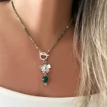 collar femenino inspirado en la naturaleza