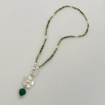 collar flor hecho a mano en plata