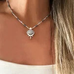 collar simbólico con labradorita y swarovski