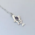 collar pez amatista hecho a mano