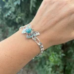 pulsera artesanal mariposa calada