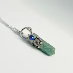 joya artesanal de plata con tortuga marina