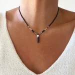 collar con punta de turmalina negra