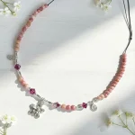 Joya con turmalinas y dije floral en hilo ajustable