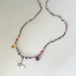 Collar con mariposa de plata y mix de piedras naturales citrino amatista