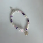 Pulsera religiosa con piedras naturales y colgante de plata 950 hecha a mano en Chile