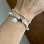 Joya artesanal femenina con piedras naturales y colgante religioso plata 950 - colección Divinity