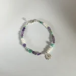 Pulsera con amatista, amazonita y perlas para mujer con medalla de plata a elección Chile
