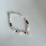 Pulsera espiritual con granate y cuarzo rosa, perlas cultivadas y terminación plata 950 colección Divinity