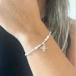 pulsera de plata 950 con piedras labradorita perlas y nudo de bruja mini
