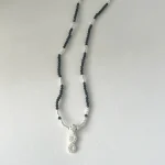 collar minimalista turmalina negra con infinito y circones