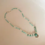 Joya artesanal femenina con amazonitas en degradé y perlas naturales, colgante plata 950 - Pilar Segura