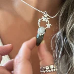 Colgante artesanal único con labradorita y piedra luna, estrella con Swarovski certificado plata 950 Chile