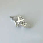 Joya artesanal femenina con piedra luna natural y cuarzo rosa, colibrí en plata 950 hecha a mano Chile