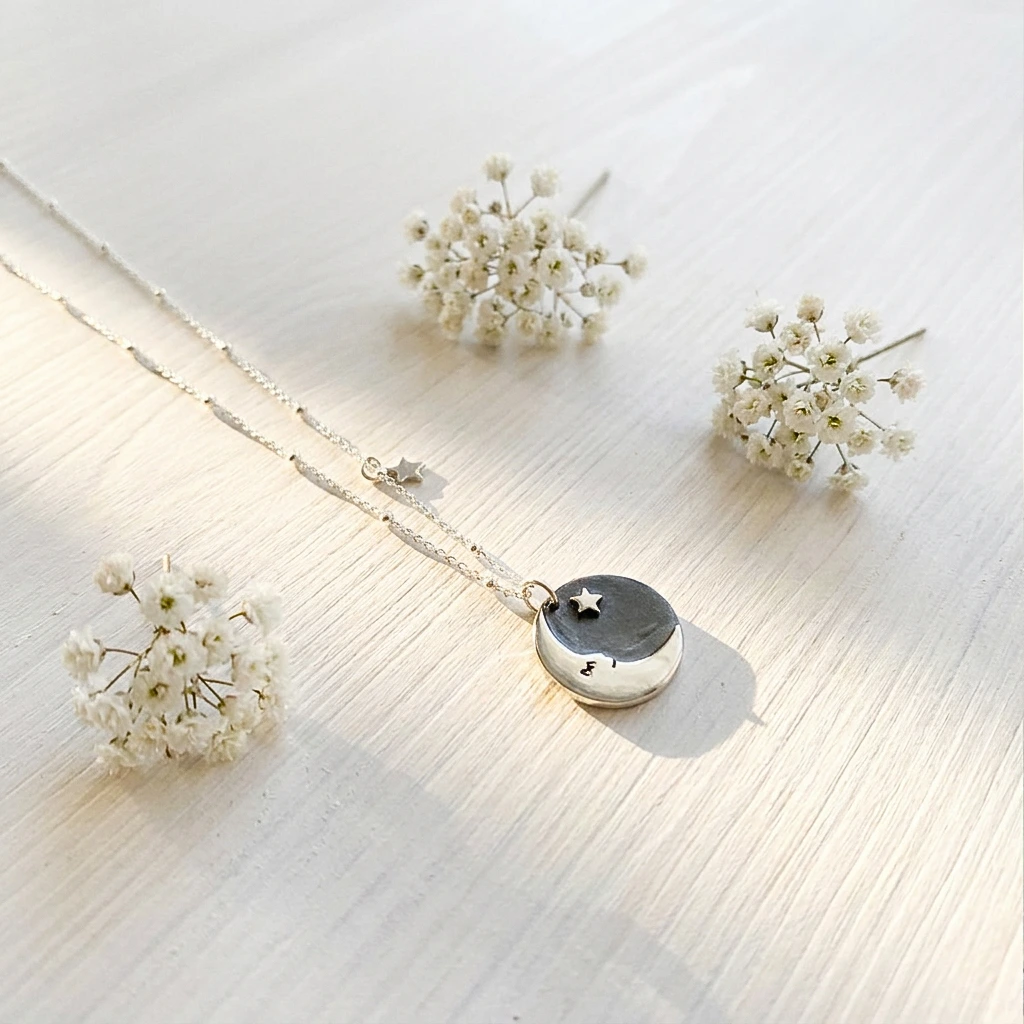 collar simbolico luna plata