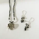 Aros de plata 950 con racimo de turmalina negra y pirita natural hechos a mano Chile