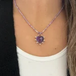 Collar artesanal con amatista natural en forma de corazón calado en plata 950 - Pilar Segura Orfebre