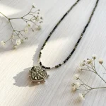 Collar Corazón Pirita Protector con pirita natural, turmalina negra y plata 950 hecho a mano Chile