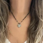 Collar artesanal de pirita y turmalina negra con colgante corazón diseñado a mano plata 950 Chile