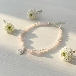pulsera ana ines cuarzo rosa perlas plata querubín hecha a mano