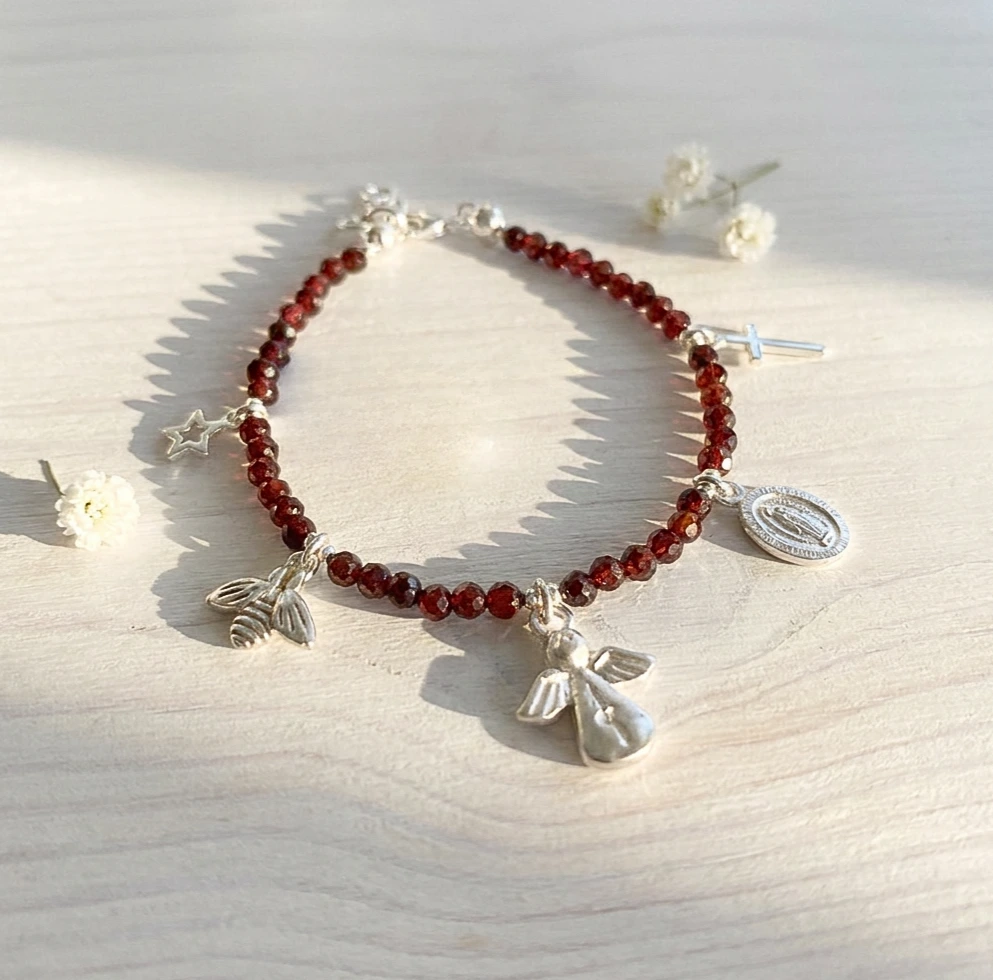 Pulsera de piedras para mujer