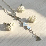 collar símbolo de amor y conexión
